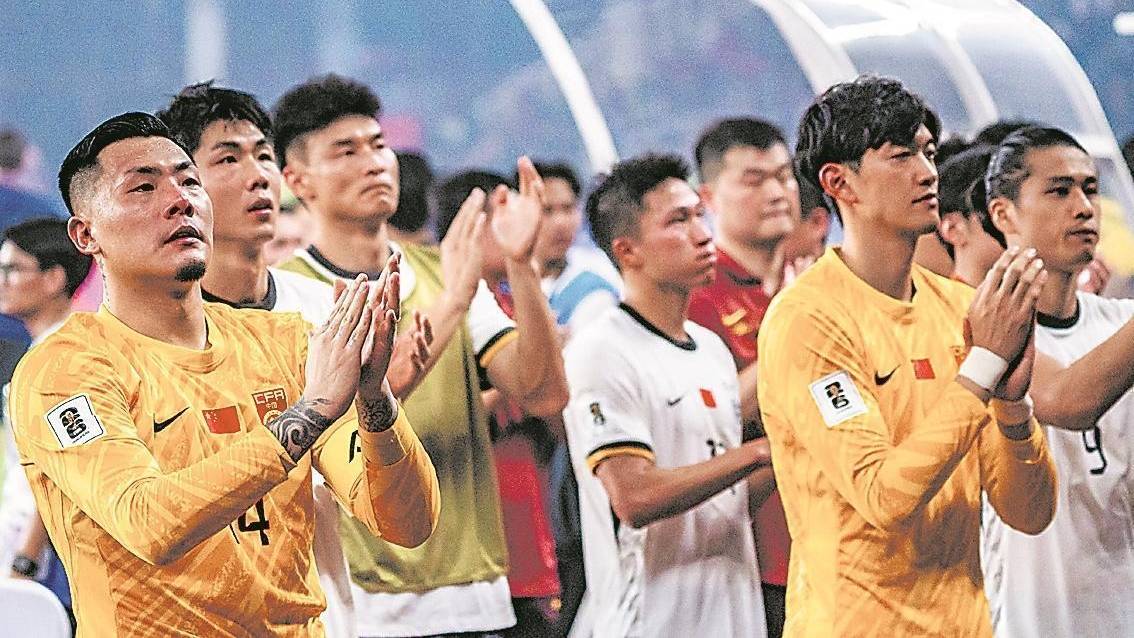 -亚洲足球联赛呈现出激烈竞争态势