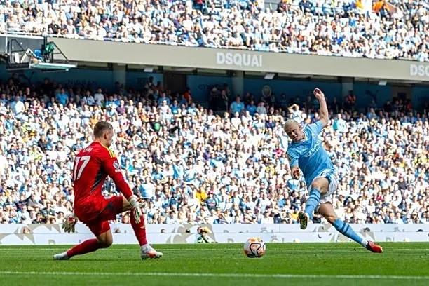 FB体育下载-富勒姆实现逆袭，击败劲敌夺得胜利的简单介绍