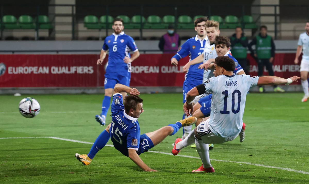 摩尔多瓦队在对决中夺得胜利,晋级到下一轮比赛 摩尔多瓦队在对决中夺得胜利,晋级到下一轮比赛