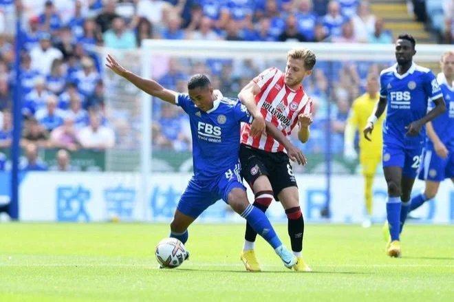 沙尔克客场不敌对手,陷入保级泥潭 沙尔克客场不敌对手,陷入保级泥潭