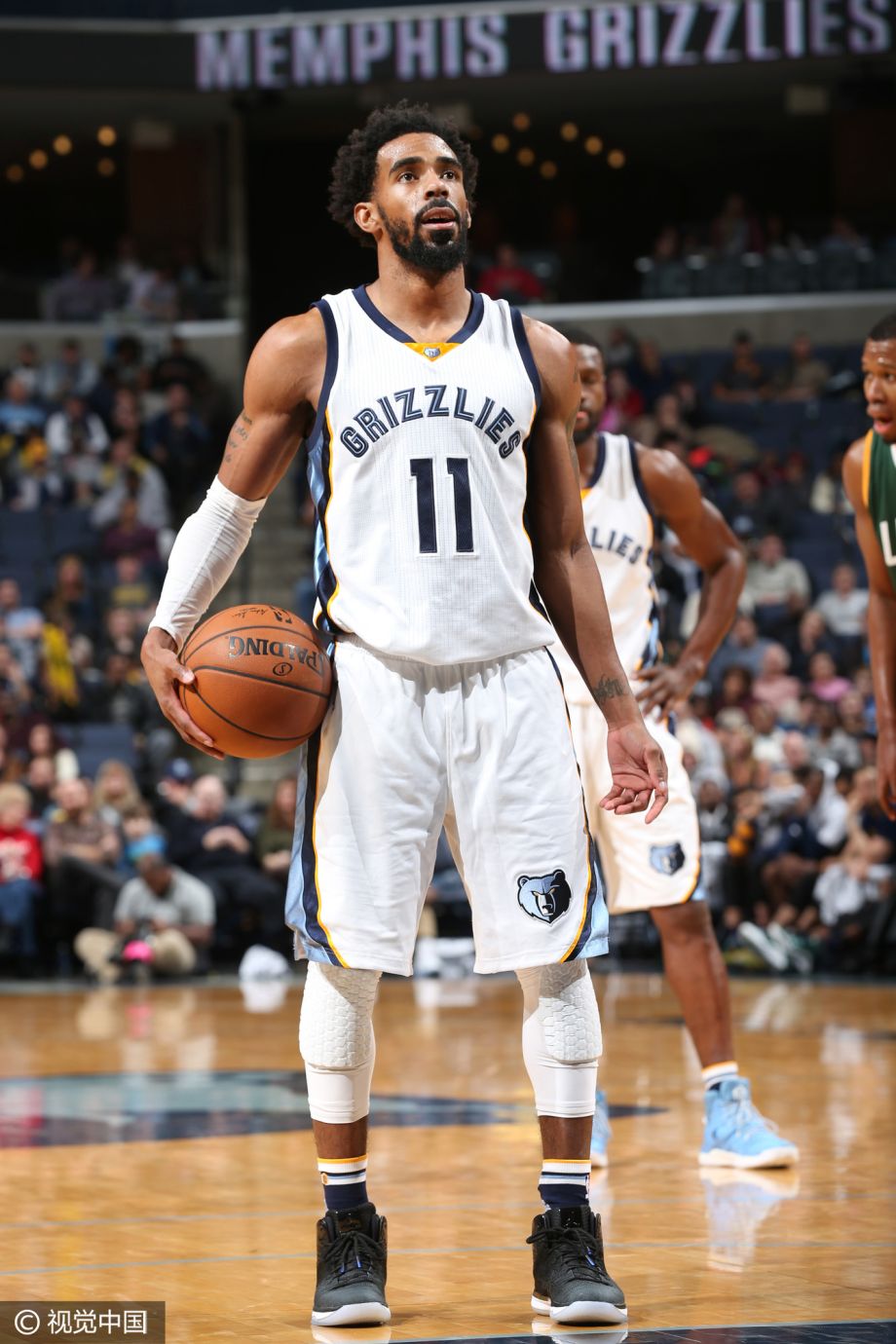 FB体育在线-凯尔特人擒灰熊，海沃德17+8