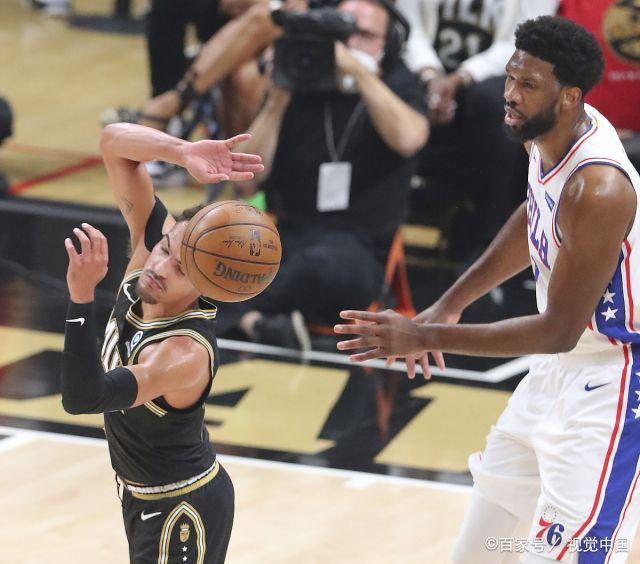 老鹰遭遇连败,活塞反超获胜 老鹰遭遇连败,活塞反超获胜