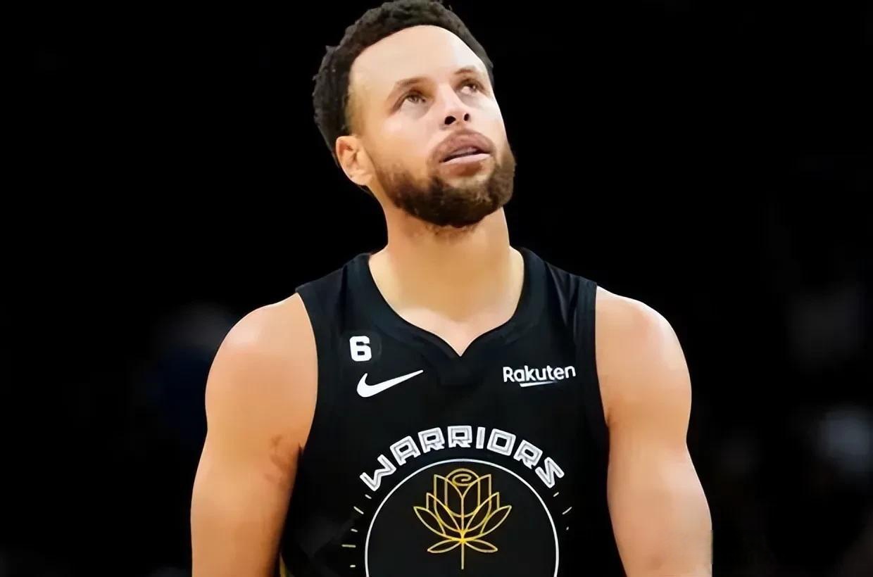 FB体育在线-勇士痛失胜利，库里三分乏力未能帮助球队获胜