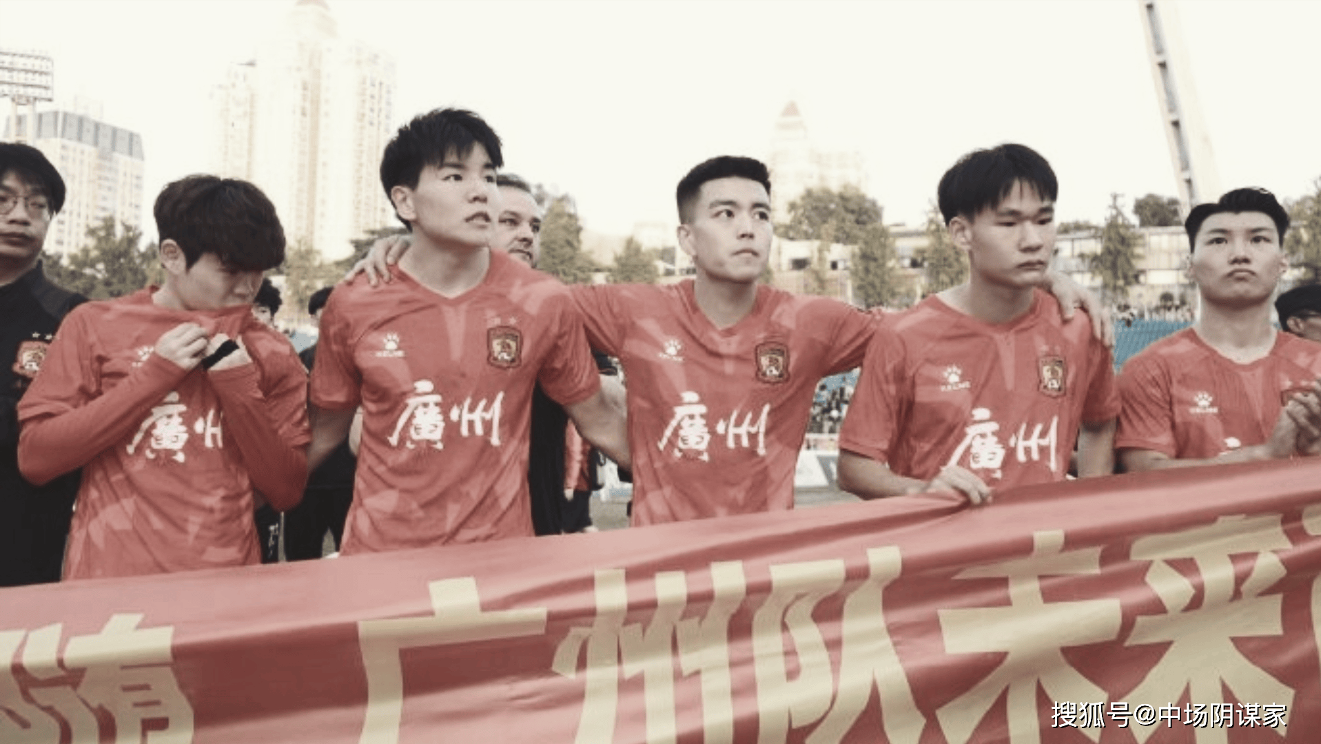 广州恒大凭借梅西进球战平河南建业 广州恒大凭借梅西进球战平河南建业