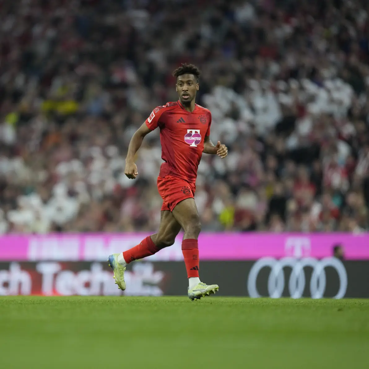 拜仁慕尼黑在德甲比赛中大胜多特蒙德